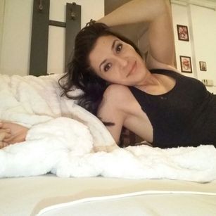 Model - AishaHazell striptease