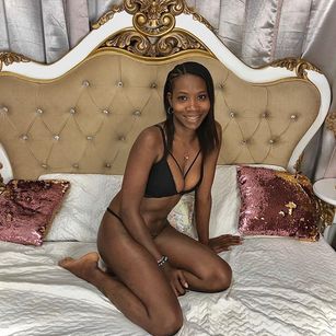 Model - megan pesic bigass