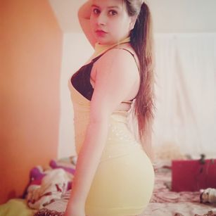 Model - MelanyHot Hot