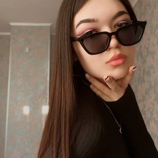 Model - Anita striptease