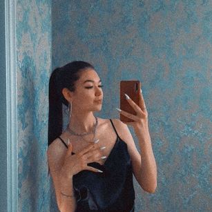 Model - Anita schoolgirl