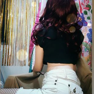 Model - Pretty_sweet_M charming