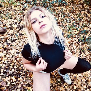 Model - Sweetxxjinx LOVENSE