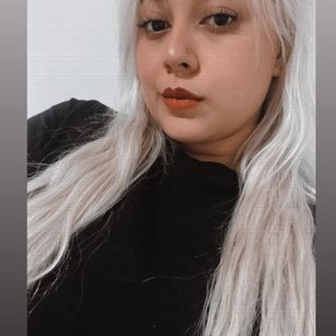 Model - JuliietaSaenz girl