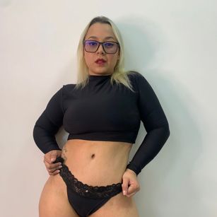 Model - JuliietaSaenz naughty