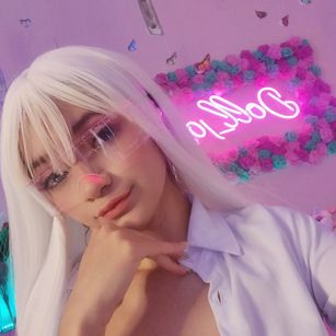 Model - Ms.Pickles cum