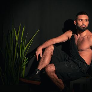 Model - Alex Wolf bigcock