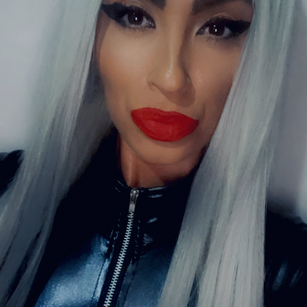 Model - DawnDeVille joi