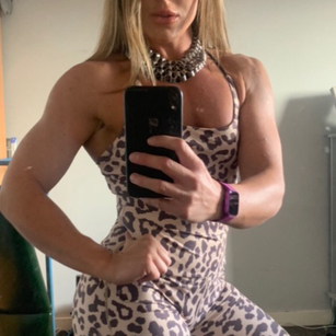 Model - Libbyloux camgirl