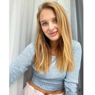 Model - KitiKat gentle