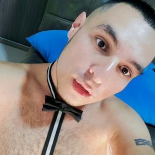 Model - MarceloCuozzo feet