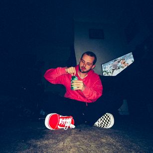 Model - MrWright42Nite white