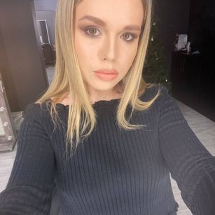 Model - Miss Naomi anal