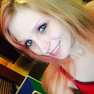 Model - Ashley Mercy milf