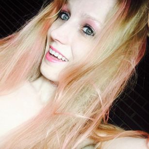 Model - Ashley Mercy Blonde