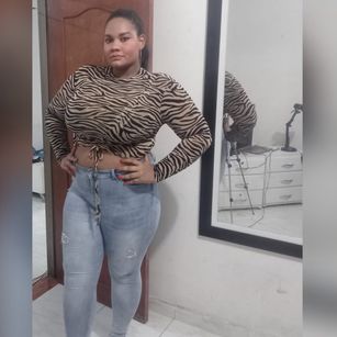 Model - karencita_Rose bigass