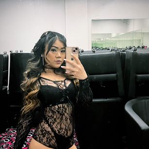 Model - Paradise Sun Money