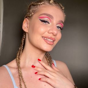 Model - Ramona fingering