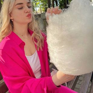 Model - Ramona tease