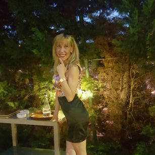 Model - NaughtySofia feet