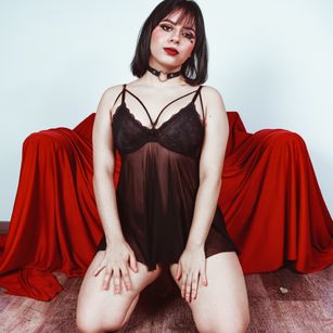 Model - Raven Taylor fetish