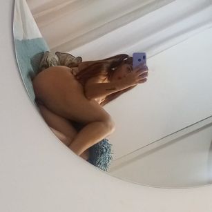 Model - MiaDavid pussy