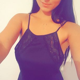 Model - Aisha Lara blowjob