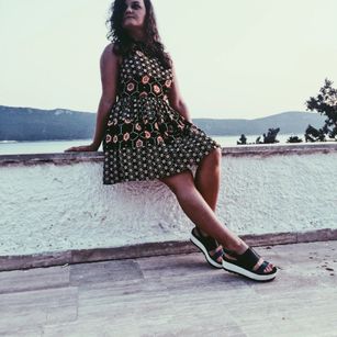 Model - Eva Cherry young