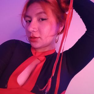 Model - Aradia bigass