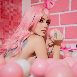 Model - Kisha Tida latina