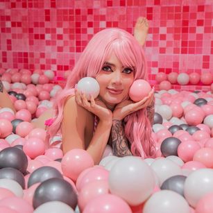 Model - Kisha Tida legs