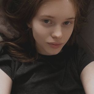 Model - Rose Joness footfetish