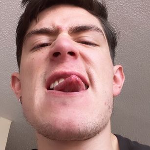 Model - Luca Dick dominant