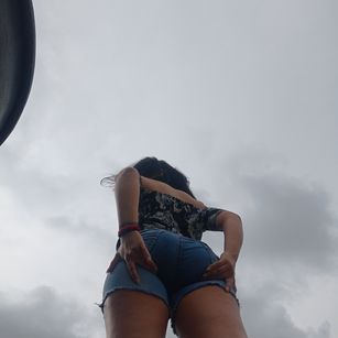 Model - CaroPetit smalltits