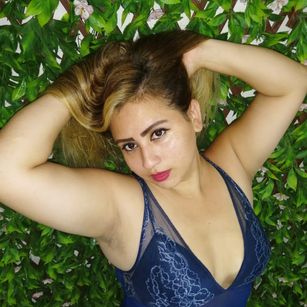 Model - Gisele masturbation