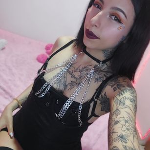 Model - Dannia hot love small