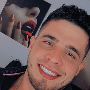 Model - Scott fitness