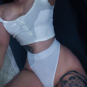 Model - Vilgelmina feet