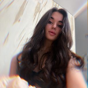 Model - Vilgelmina tits