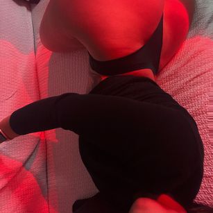 Model - Vilgelmina feet