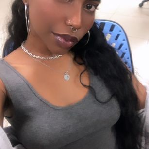 Model - beelladona Ebony