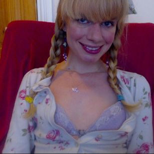 Model - Heidi Bush British