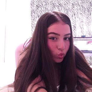 Model - Maite naturaltits