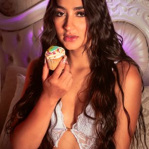 Model - JasmineRoberts Submissive