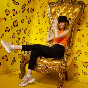 Model - Summer Scarlet slave