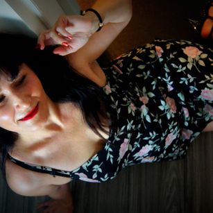 Model - Aletta mature