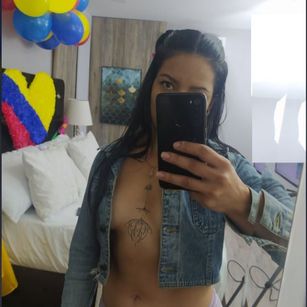 Model - Ariana Sstanford masturbation