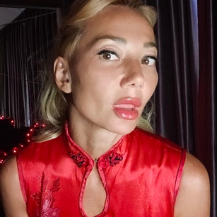 Model - Diana Gear kinky