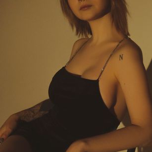 Model - Roza blowjob