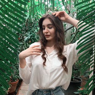 Model - Olivia bignipples